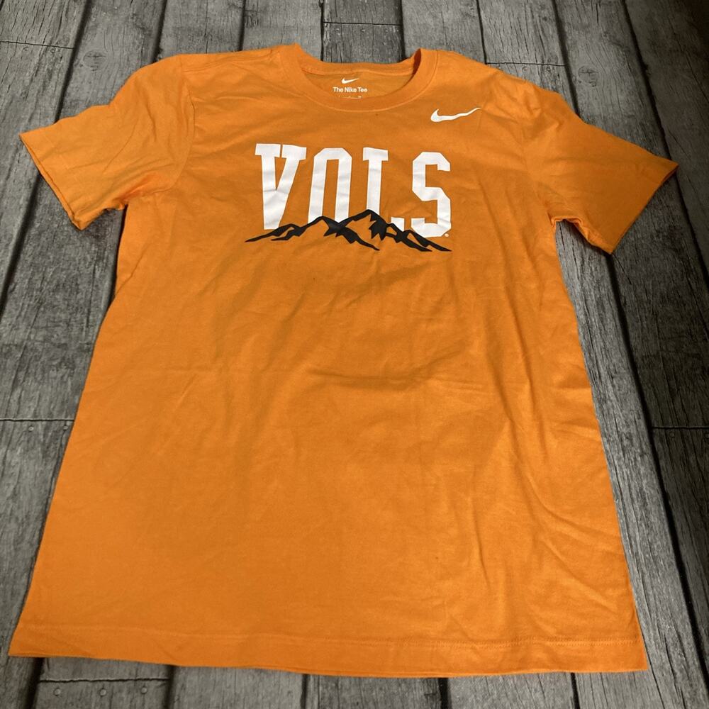 NWOT Men’s Nike Tennessee Volunteers Smokey Mountians Tshirt Orange Small Cotton